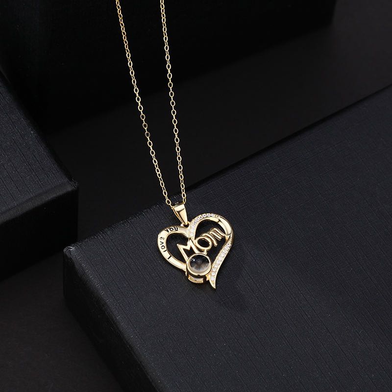 Collier Love Projection Heart Mom ❤️