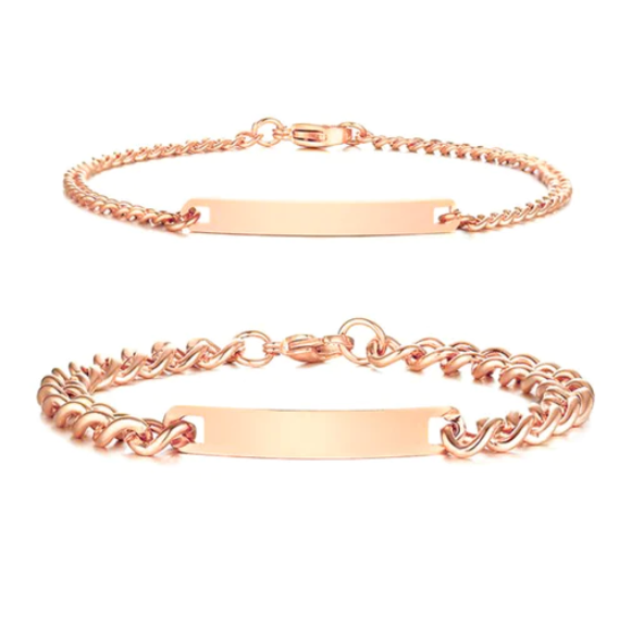 Bracelets de couple d'amour gravés