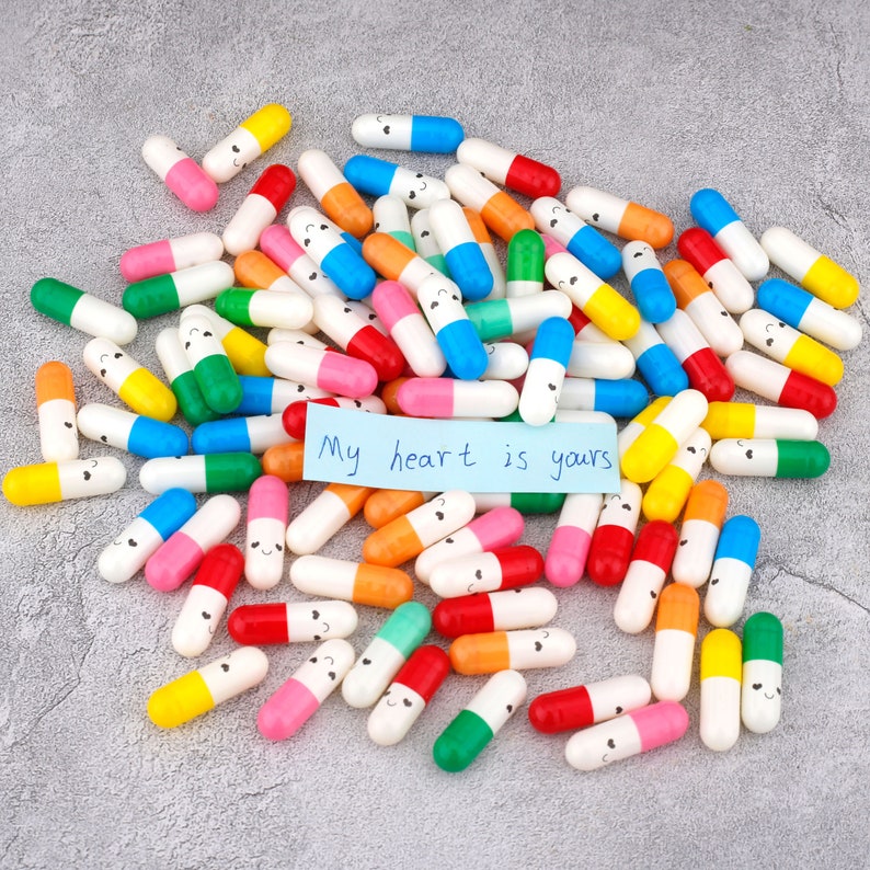 🎁Custom 100 Capsules Letters Message In A Bottle (Mixed Color 🎁)