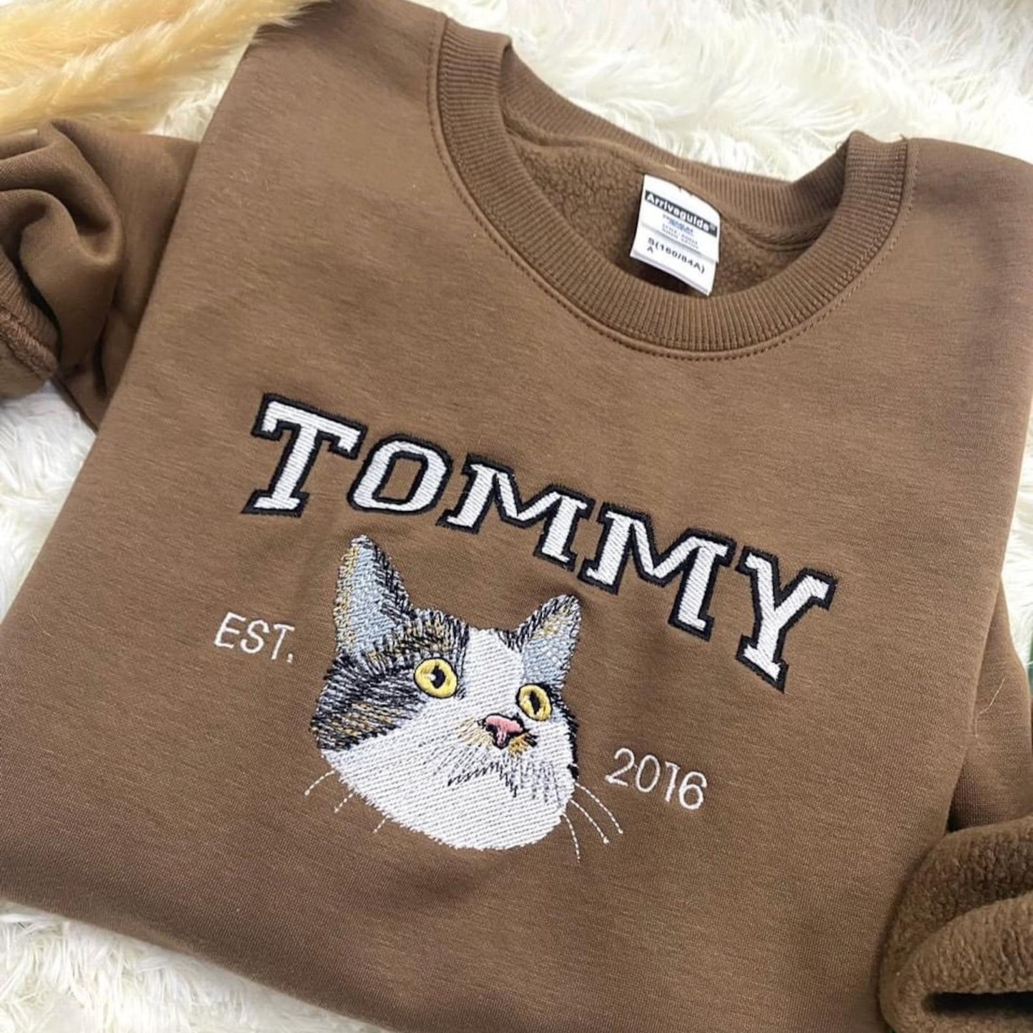 Personalized Embroidered Sweatshirt with Pets