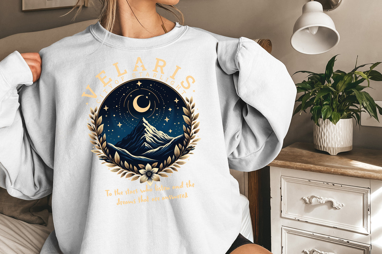 Velaris Starlight City T-Shirt - Mystical Night Sky & Dreamy Landscape